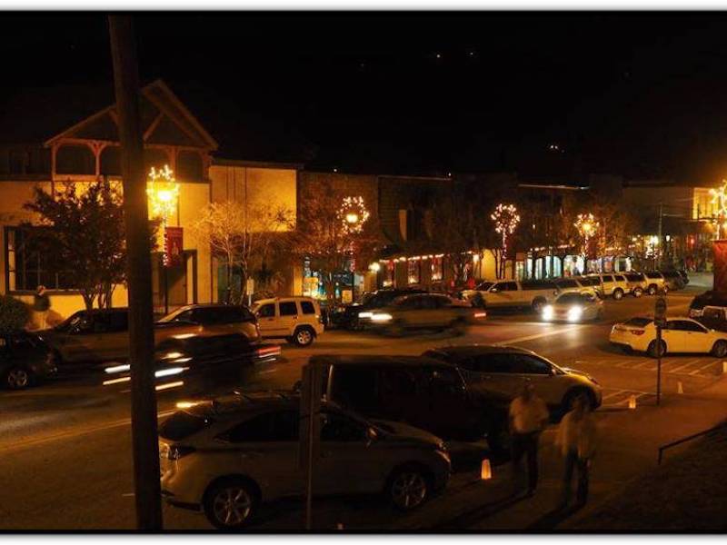Christmas in Downtown Clayton North Living